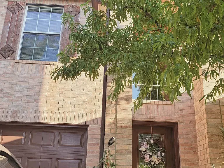 992 Ponderosa Rdg — Photo 1
