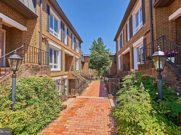 2121D N Monroe St, Arlington, VA 22207