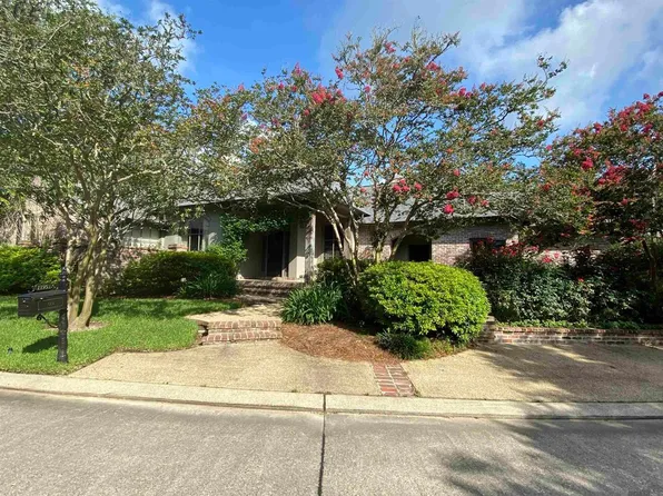 17951 Grand Cypress Creek Ave, Baton Rouge, LA 70810