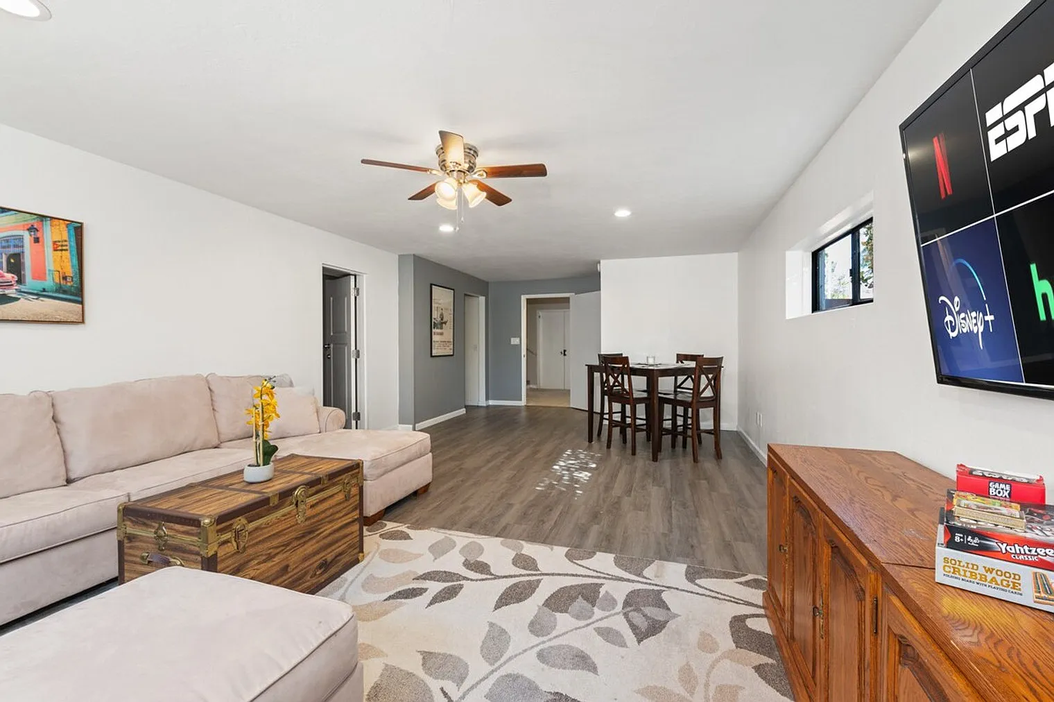 5 bed, 4.0 bath, 3379 sqft, $10,268 — Photo 3