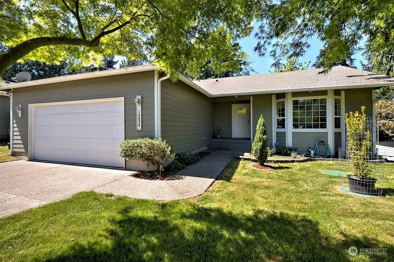 10036 Lookout Drive NW photo 1