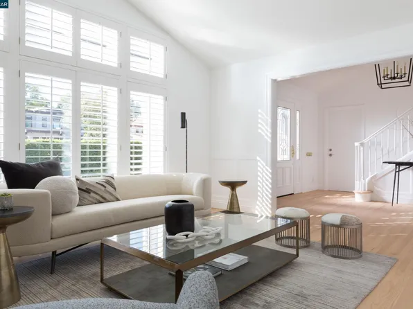 714 E Meadow Dr, Palo Alto, CA 94303