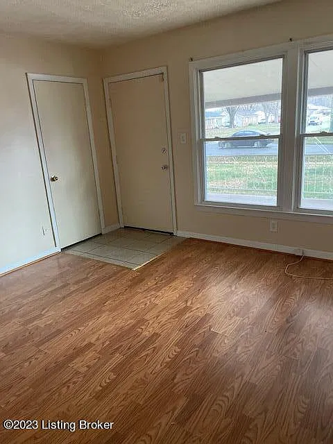 3 bed, 2.0 bath, 1470 sqft, $1,450 — Photo 3