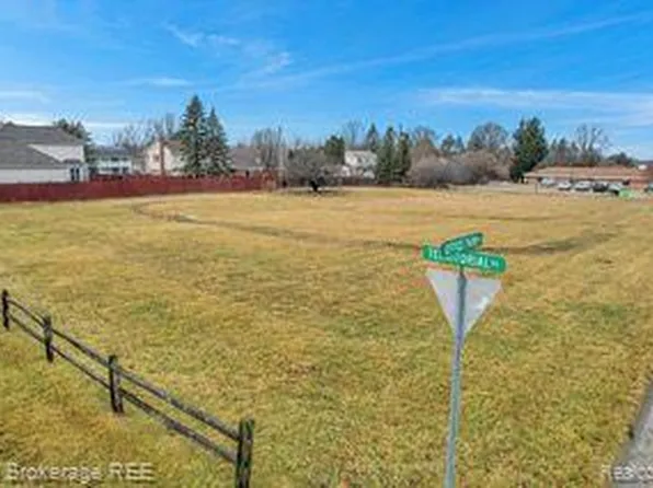 0 Office Park Dr, Grand Blanc, MI 48439