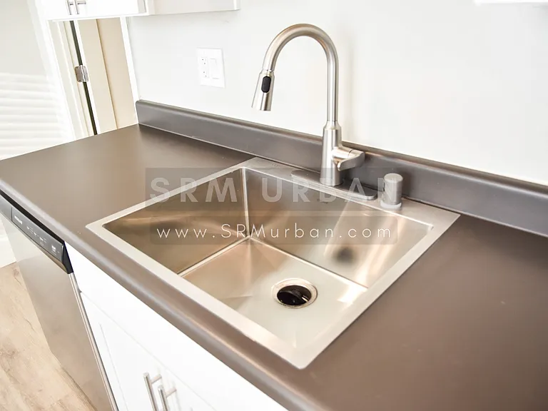 2229 2nd Ave #7 — Photo 4