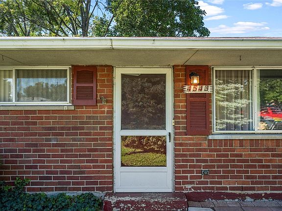 5th image of 4543 Harbison St