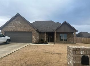 302 Hollis St, Bono, AR 72416