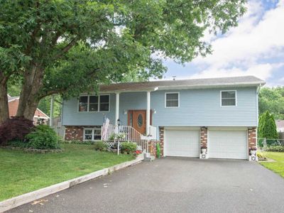 18 Kim Ct, Toms River, NJ, 08755