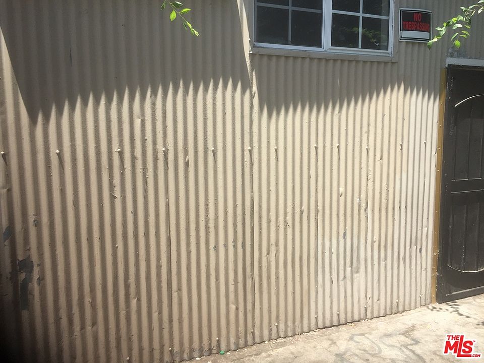 2nd image of 6519 S Vermont Ave
