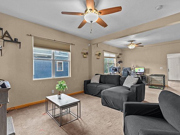 4th image of 333 W 11th Ave