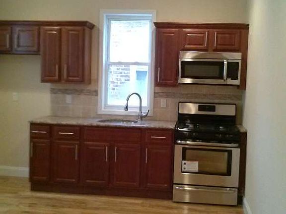 2nd image of 1309 Needham Ave