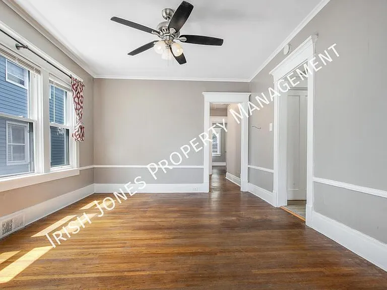 2518 Delaware Ave — Photo 10