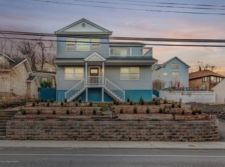 77 Navesink Ave, Highlands, NJ 07732