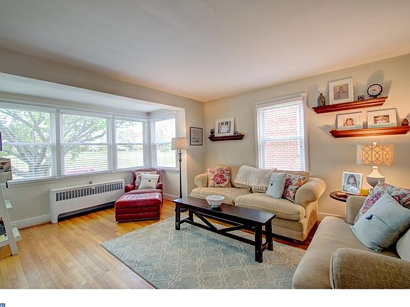 4th image of 708 S Lincoln St