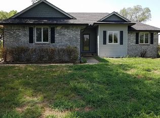 1811 E Pine Bay St, Wichita, KS 67216