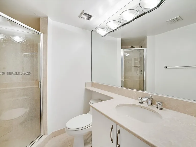 151 Michigan Ave #525 — Photo 5
