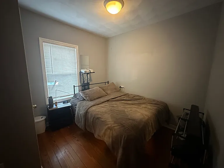 50 Derby St #2L — Photo 5