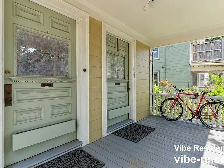 10-12 Castlerock St #2 — Photo 19