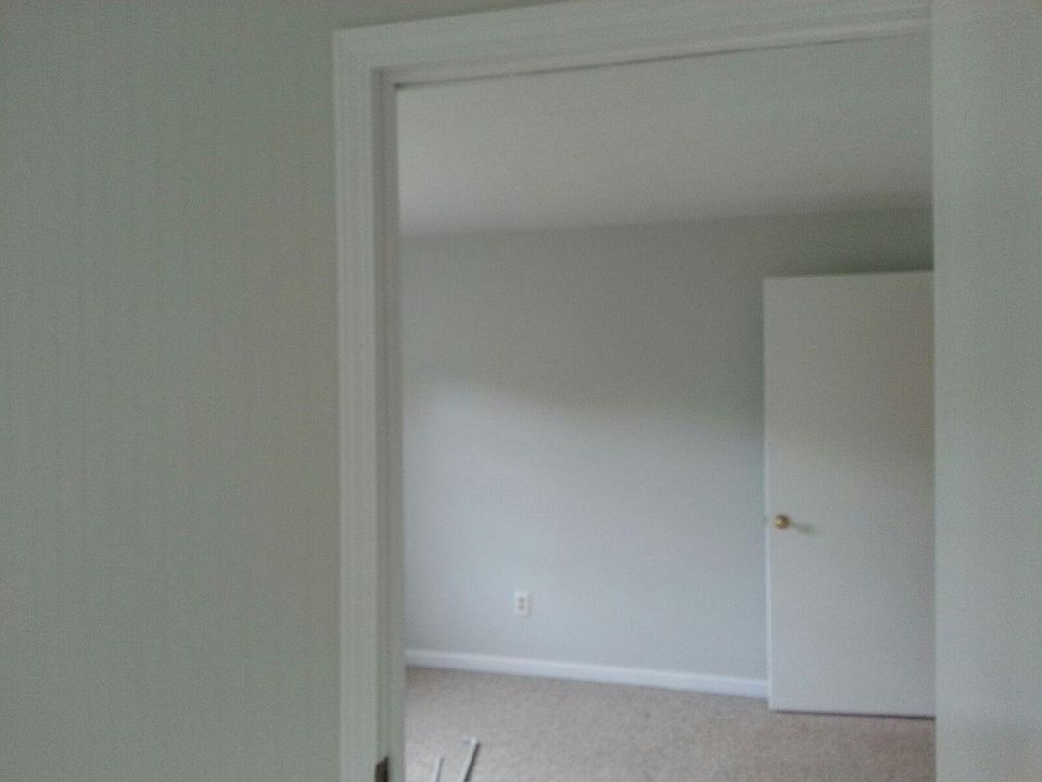 2nd image of 24 Sconset Cir