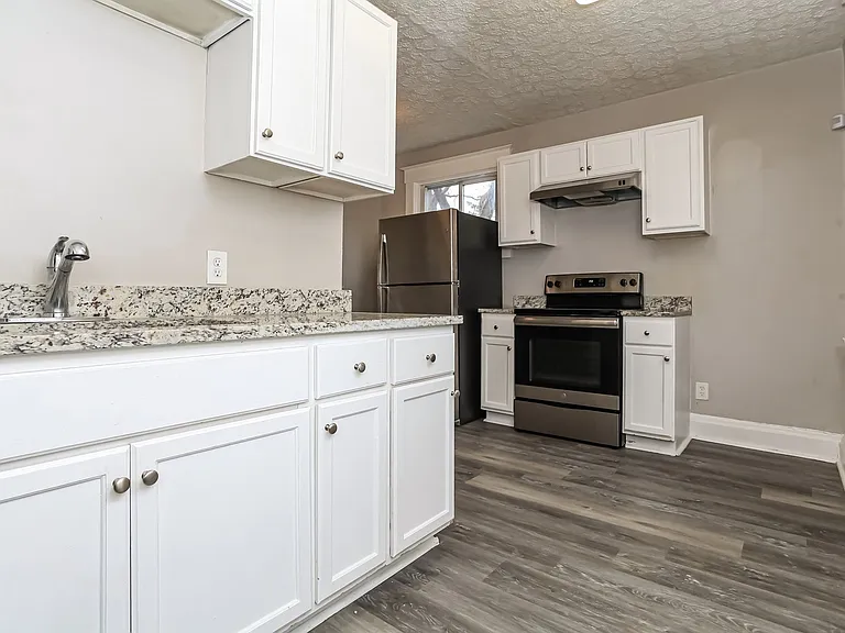 88400_020_kitchen_13533327.jpg