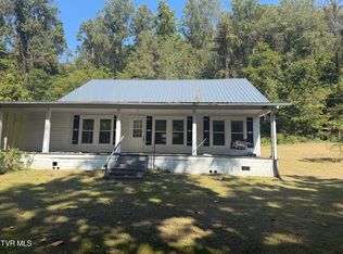 1557 Hanging Rock Pkwy, Dungannon, VA 24245