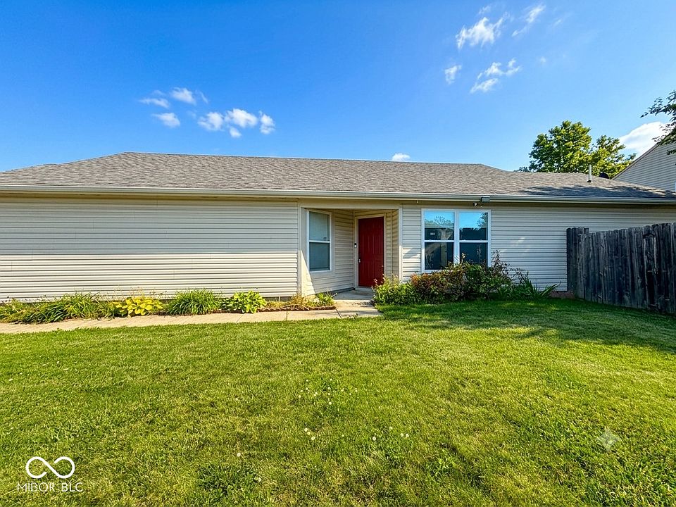 1st image of 426 Red Tail Ln