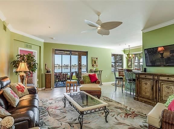 5th image of 10618 Smokehouse Bay Dr Unit 102