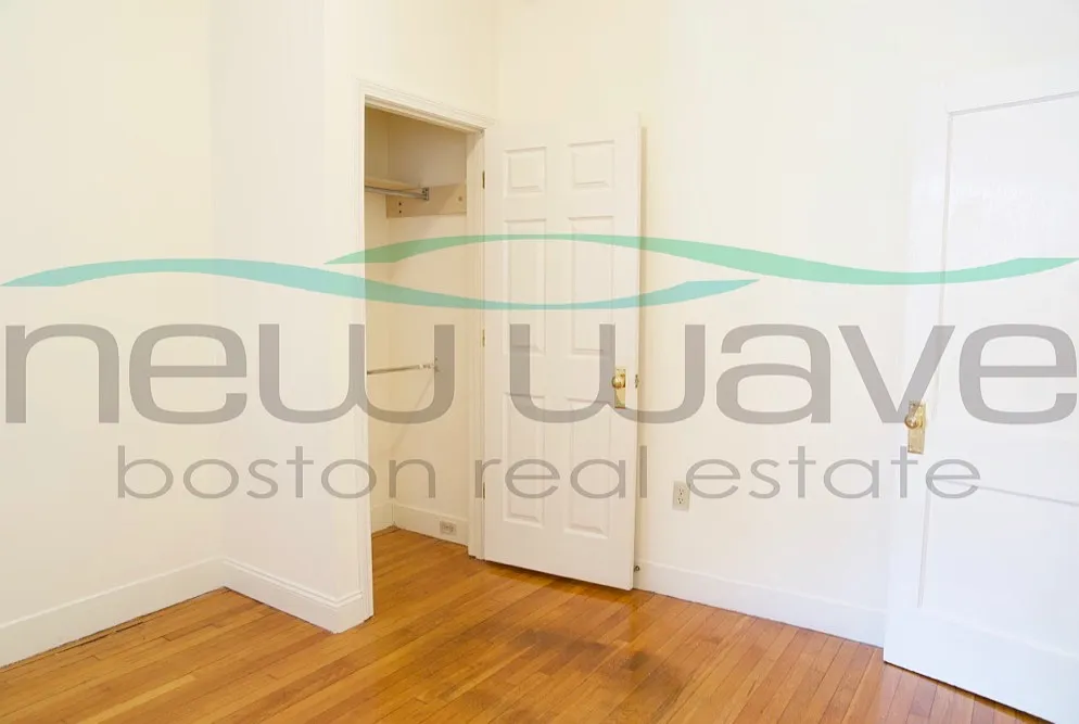 1 bed, 550 sqft, $2,800 — Photo 3