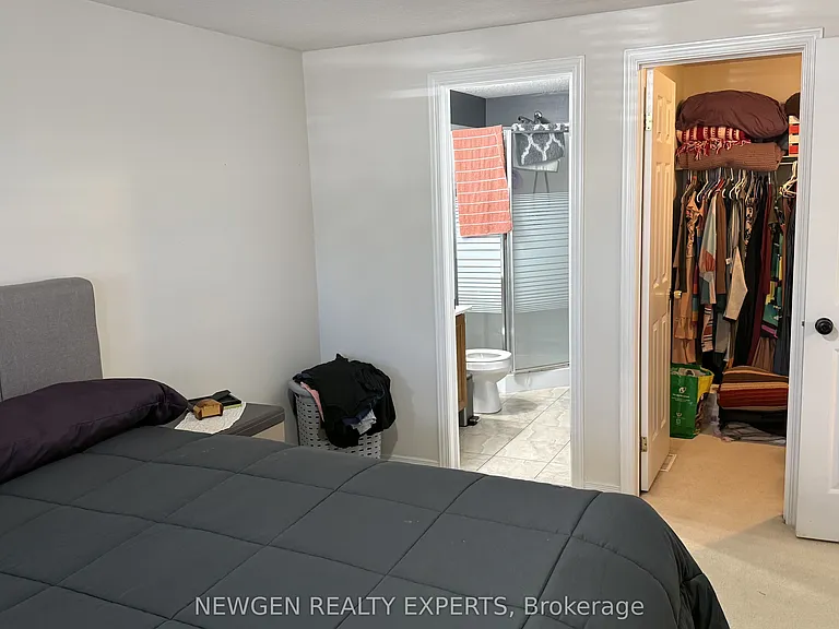 11 Berry Moss St — Photo 15