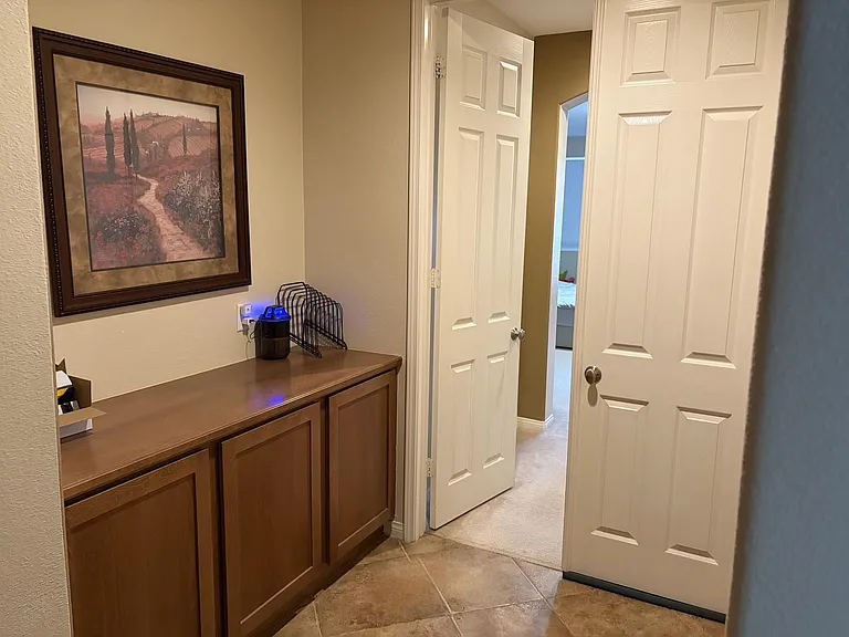 4702 Laurel Ridge Dr #D — Photo 2