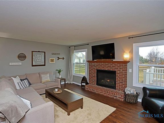 5th image of 25071 Belmont Ct