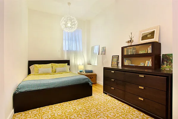 Sold by Corcoran | media 28