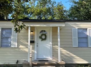 704 E Defee Ave, Baytown, TX 77520
