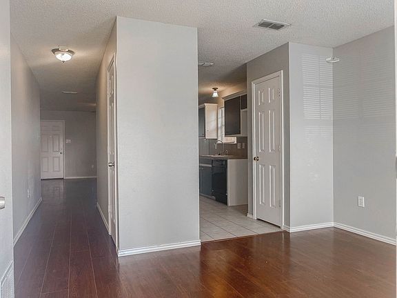 3rd image of 8114 Temple Ave