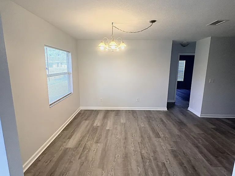 2829 Nordman Ave — Photo 6