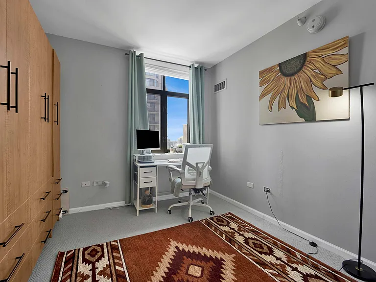630 N State St #2208 — Photo 33