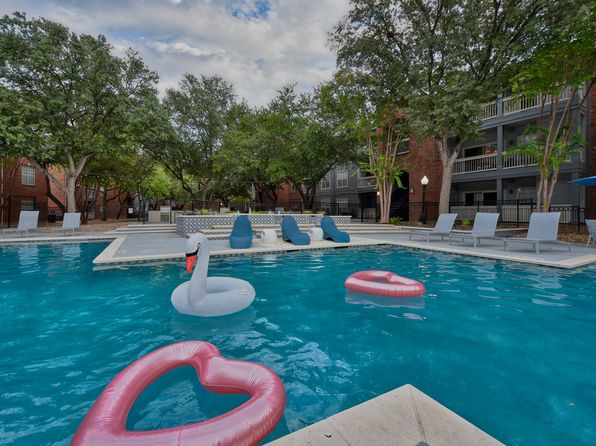 340 Treeline Park #1622