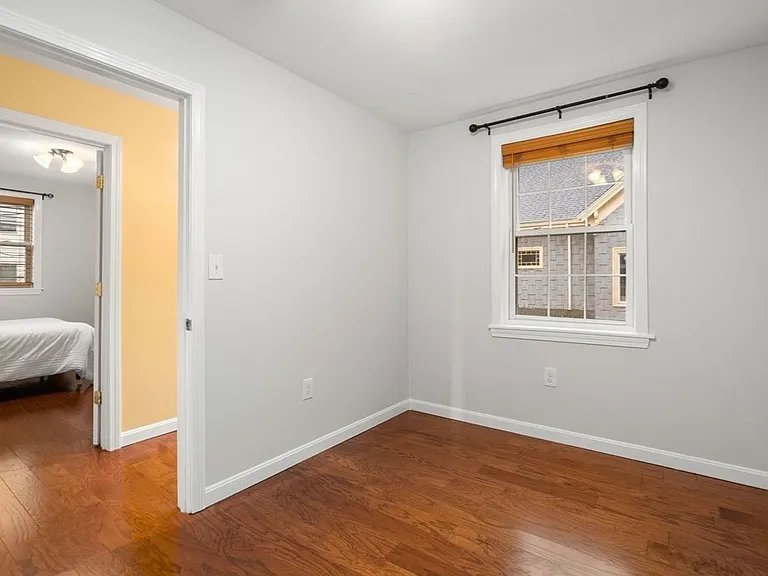 104 Crescent St #1 — Photo 22
