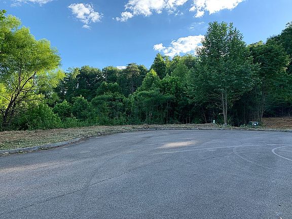 4th image of 759 Marston Ln