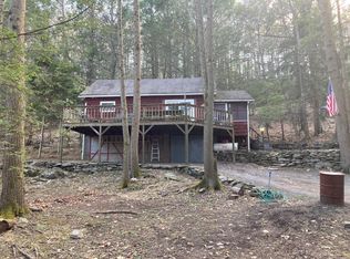 151 Hemlock Brook Trl, Greentown, PA 18426