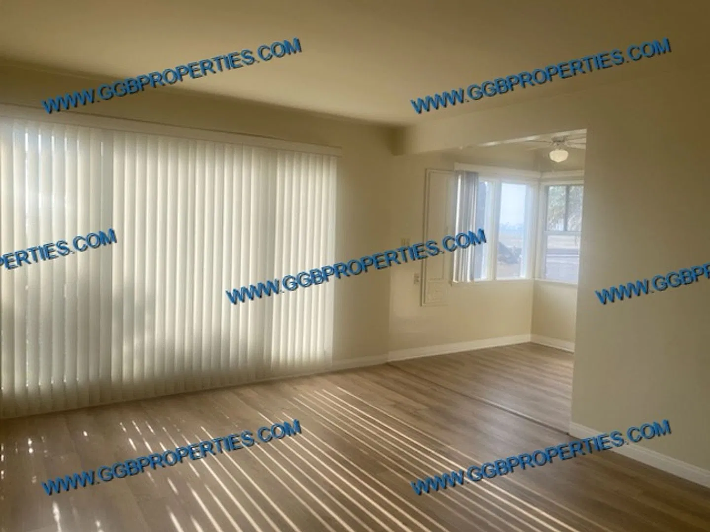 5381 - 5383 E. Ocean Blvd — Photo 4
