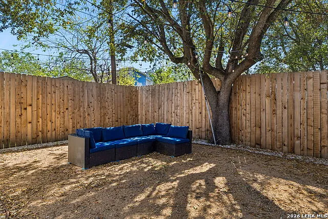 1444 McKinley Ave — Photo 10
