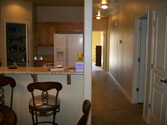 KITCHEN , DINING ROOM