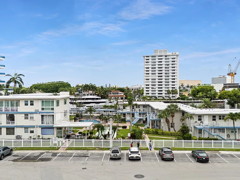 741 Bayshore Dr #16N — Photo 23