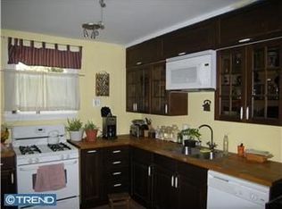 822 W Marshall St, Norristown, PA