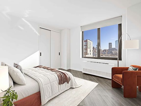 4th image of 250 E Houston St #11D