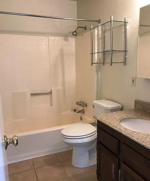 8808 E Avenue U6 — Photo 4