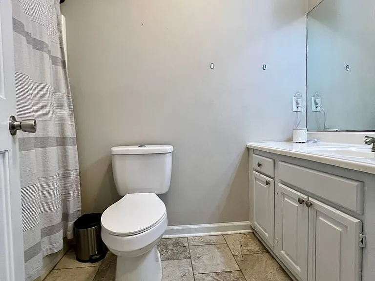2020 Penrose Dr — Photo 20