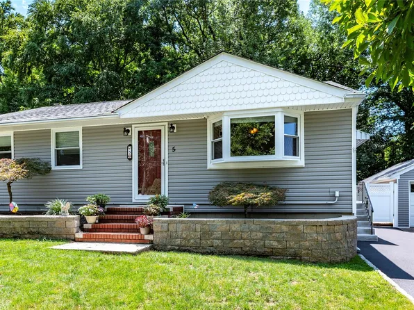 5 Nelson Place, Nanuet, NY 10954