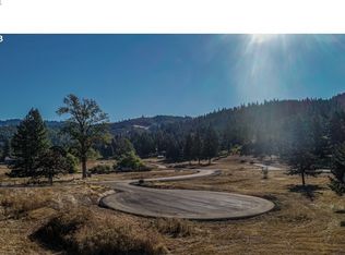 7 Husum St, White Salmon, WA 98672